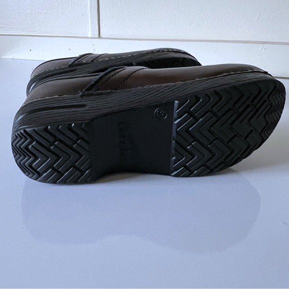 Dansko Brown Leather Clogs Comfort Casual Career Professional Orthopedic SZ 38 - Picture 8 of 15